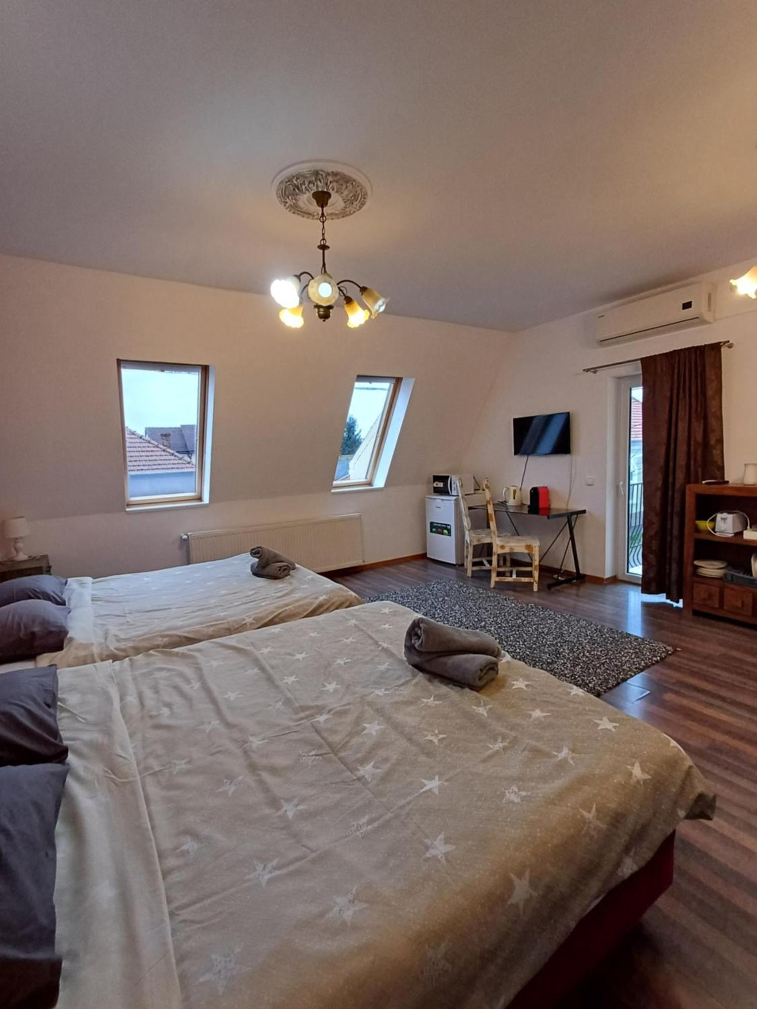 Pannonia Rooms And Apartments Satu Mare Zewnętrze zdjęcie